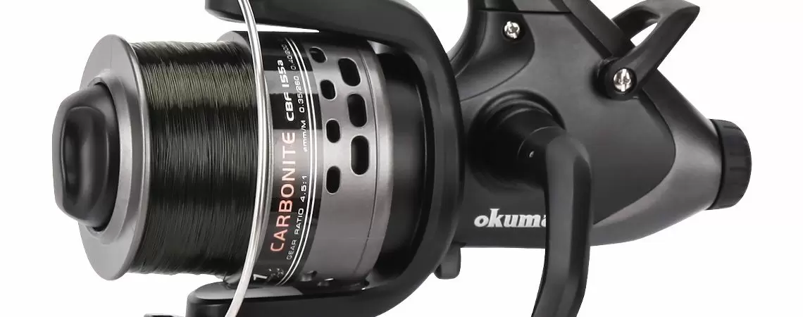 CARBONIT XP BaitFeeder Spinning Cívka - Okuma Carbonite XP BaitFeeder Spinning Reel-On/Off Auto Trip Hait Feeding System-Precsion Eliptický převodovka CARBONIT XP BaitFeeder Spinning Cívka - Okuma Carbonite XP BaitFeeder Spinning Reel-On/Off Auto Trip Hait Feeding System-Precsion Eliptický převodovka